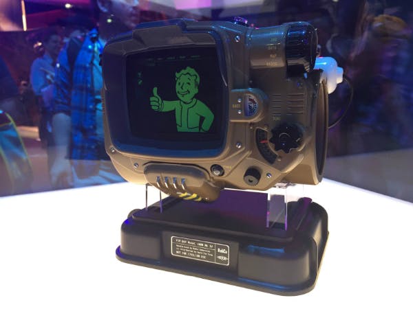 Fallout fan builds Pip-Boy attached to Vault jumpsuit