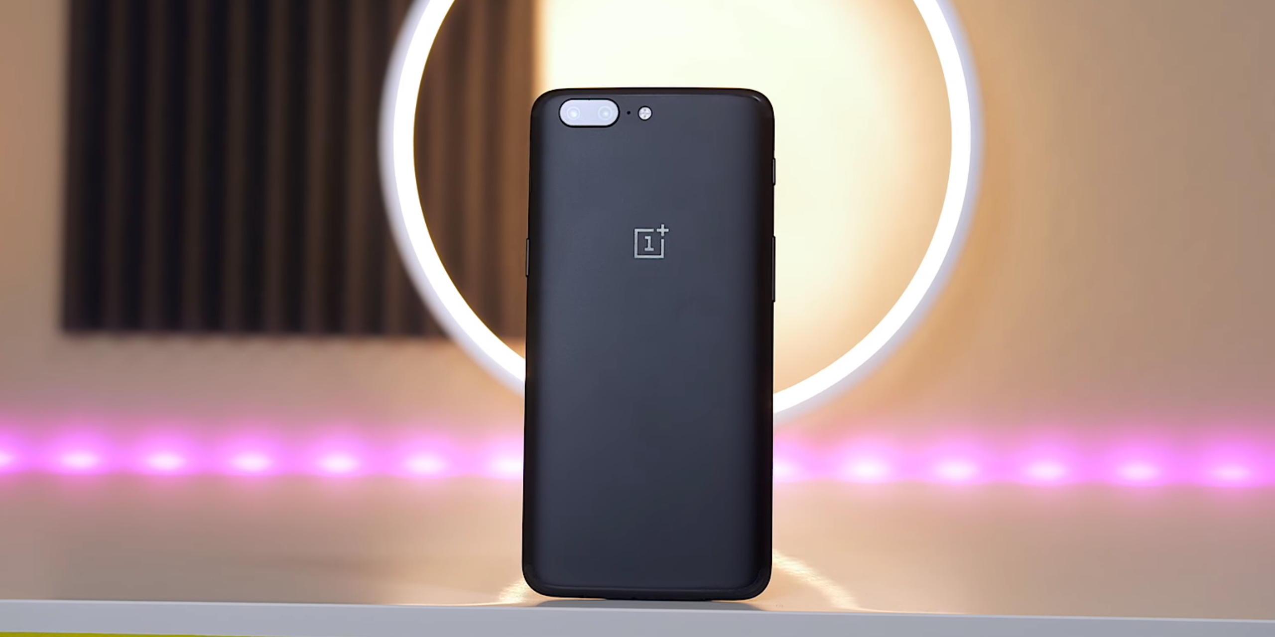 oneplus chinese smartphone maker