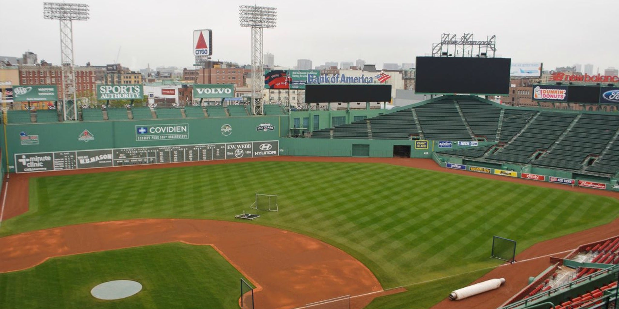 Red Sox fan sneaks into Fenway Park during Yankees game in