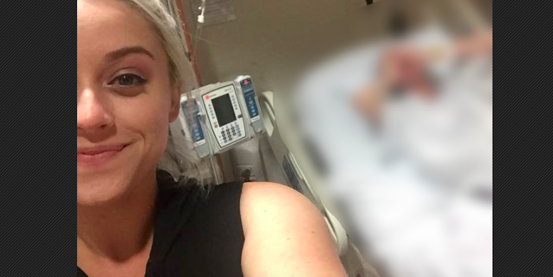 Woman Takes Jaw Dropping Selfie While Her Sister Gives Birth