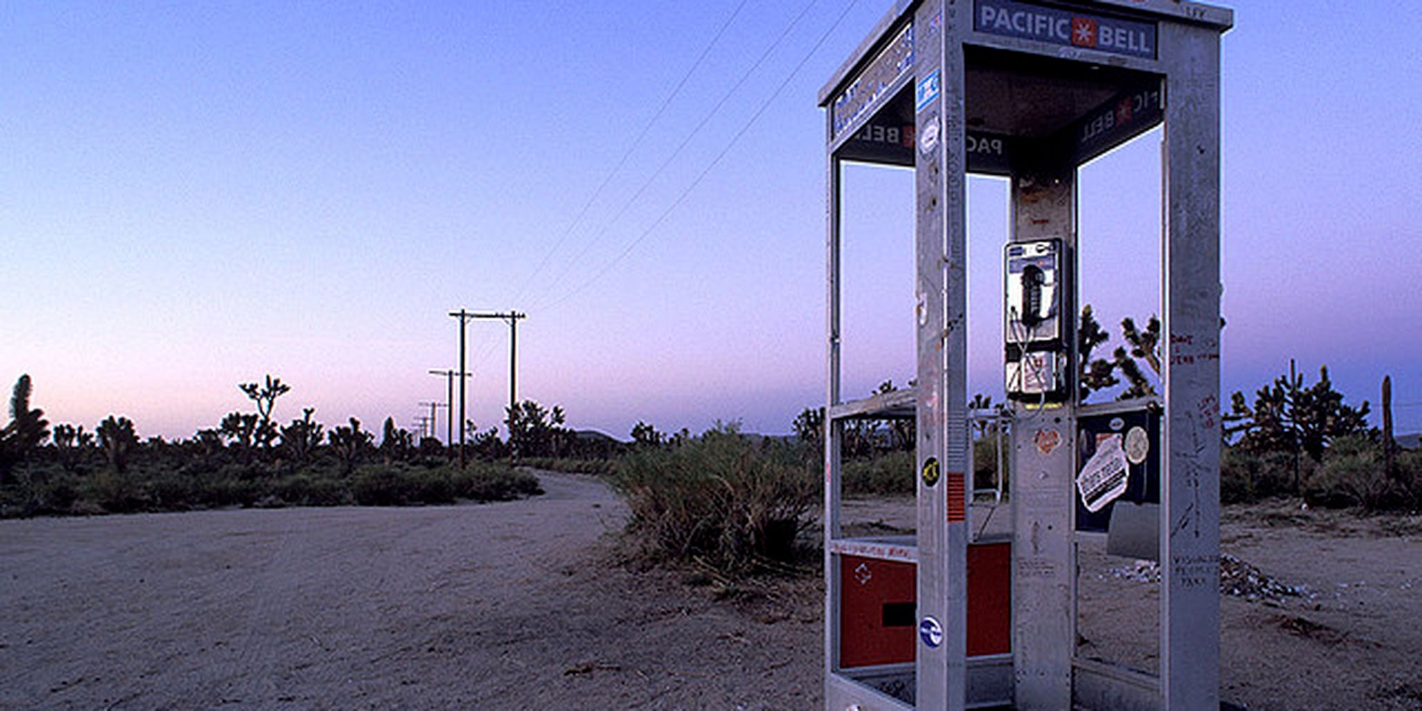 The legendary Mojave Phone Booth is back - The Daily Dot