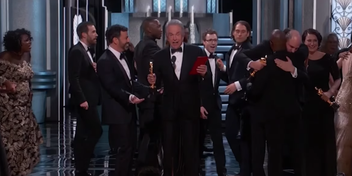 Warren Beatty presenting the award for Best Picture at the 2017 Oscars