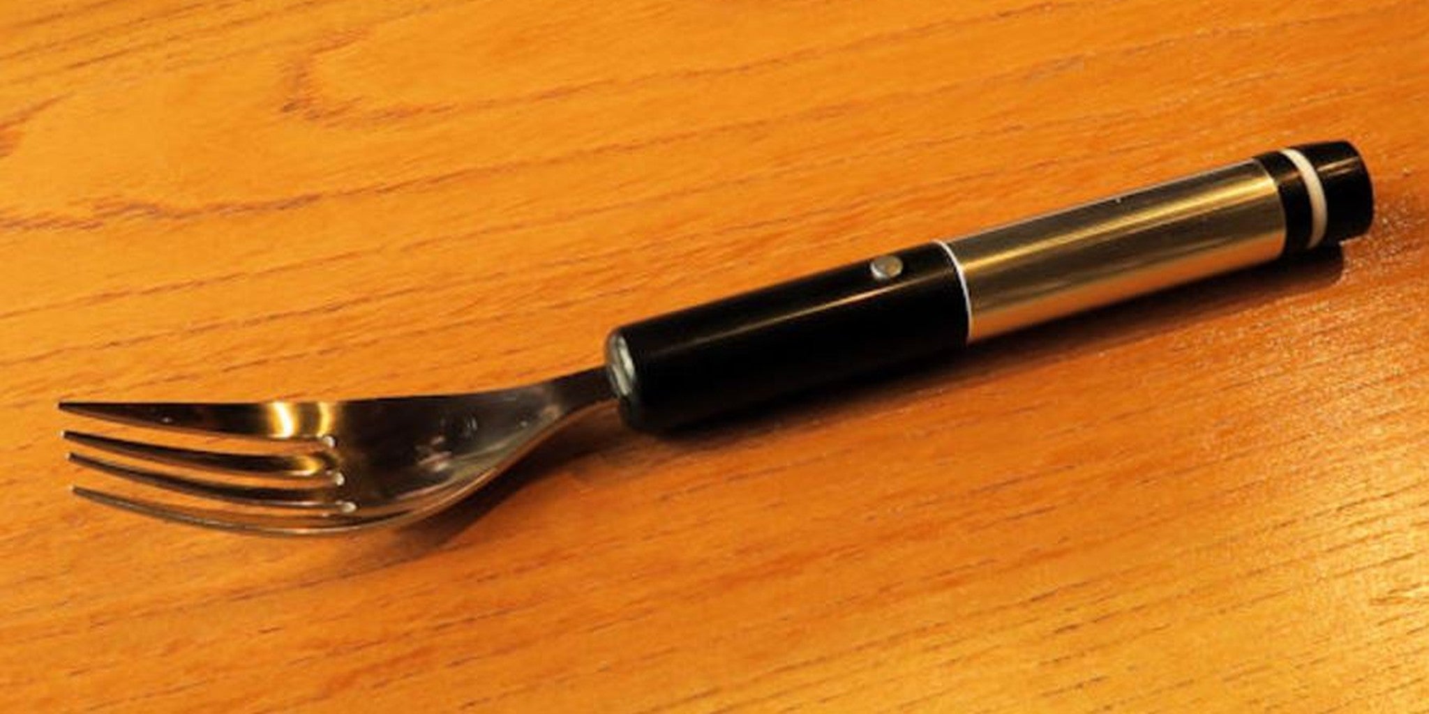 This fork will shock your tongue with salt The Daily Dot