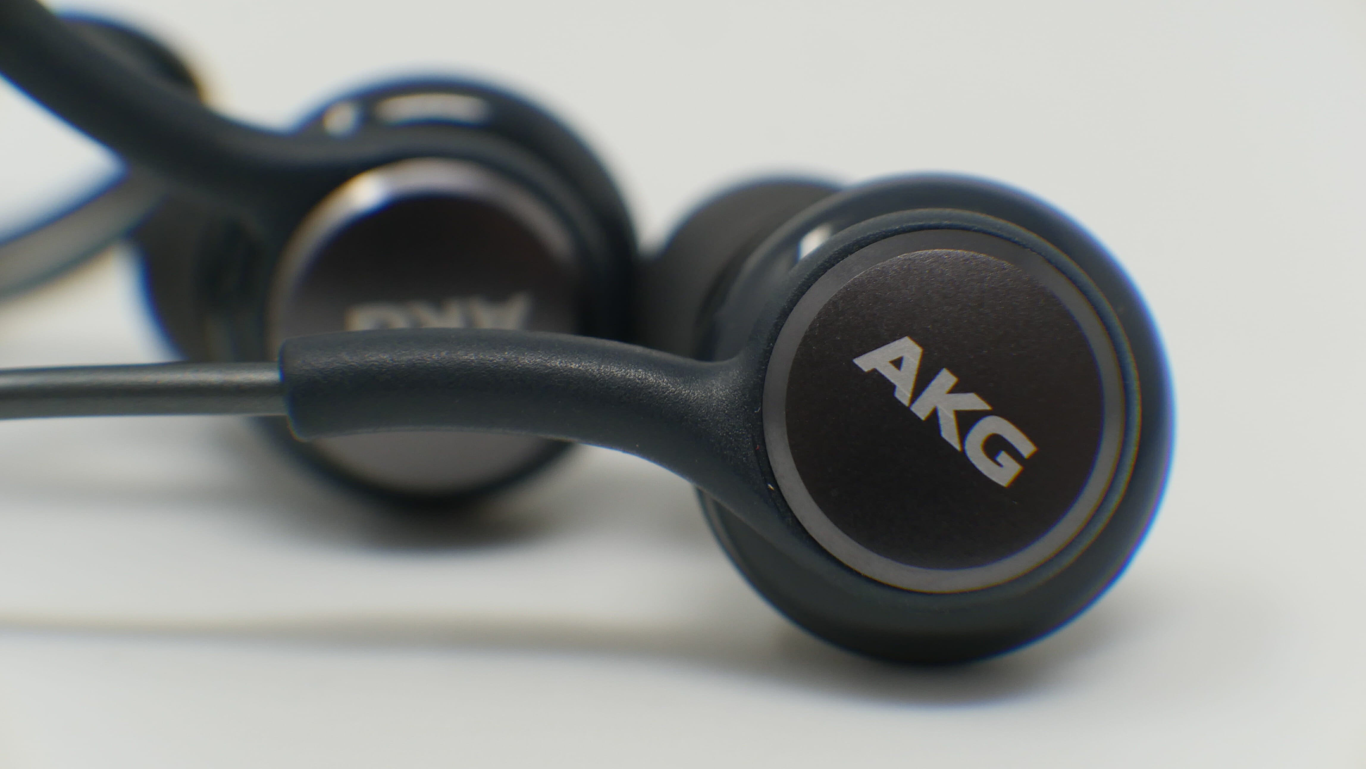 samsung galaxy note 8 akg headphones