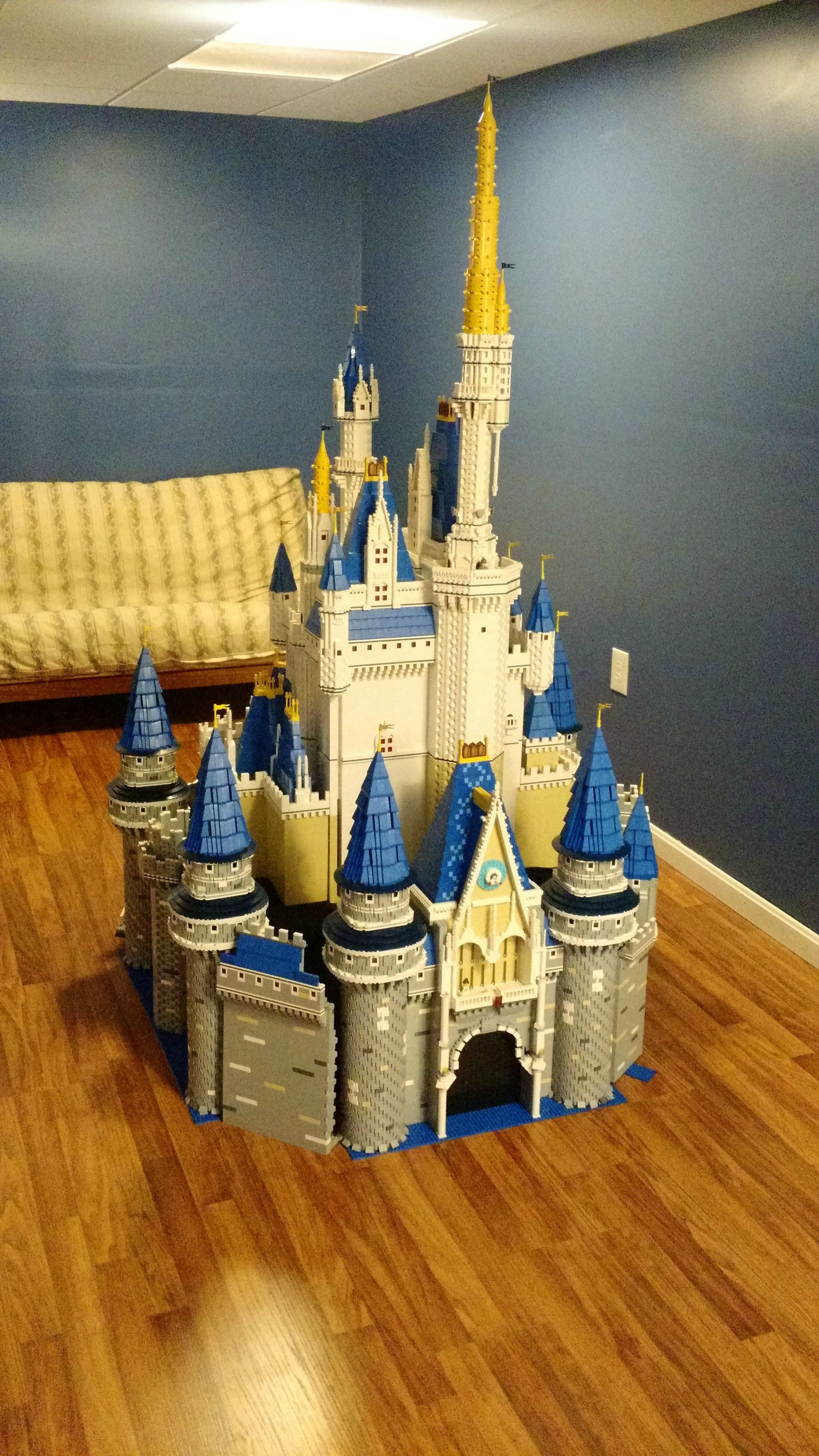 There Are 50 000 Lego Bricks In This Stunning Replica Of Disney S   Castle1 