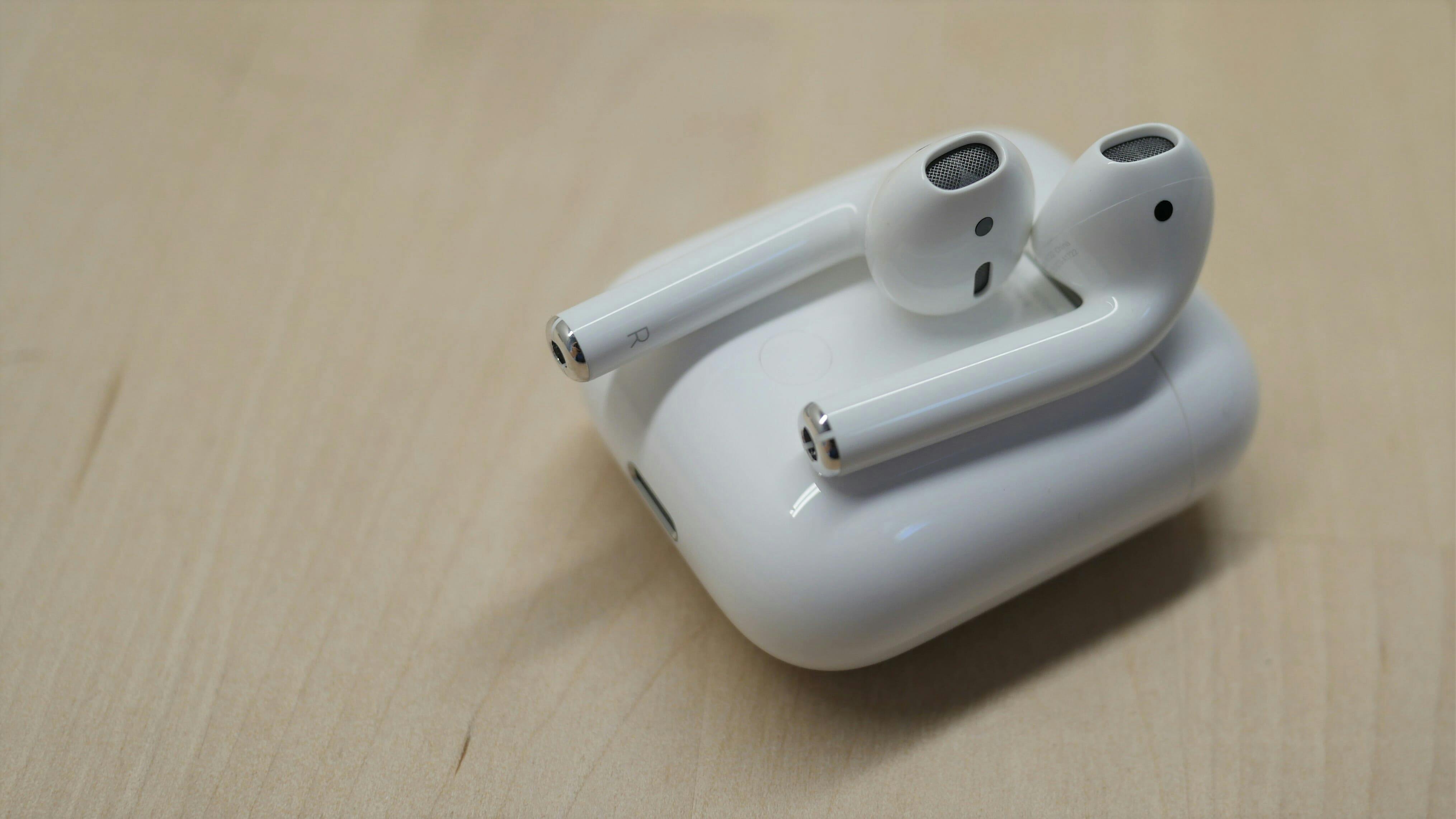 apple airpods wireless earbuds design case