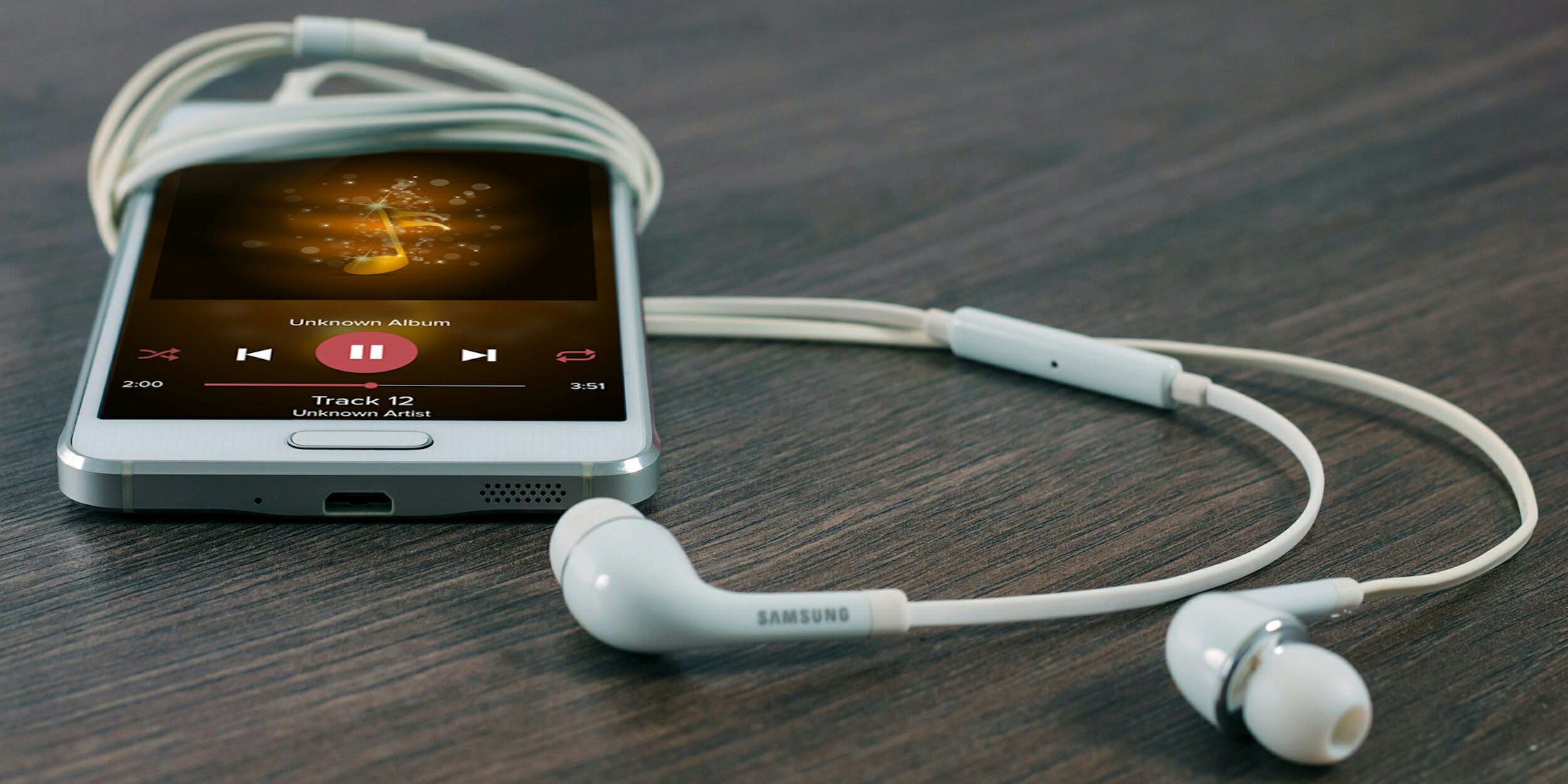 Pi music player app on Android phone with earbuds
