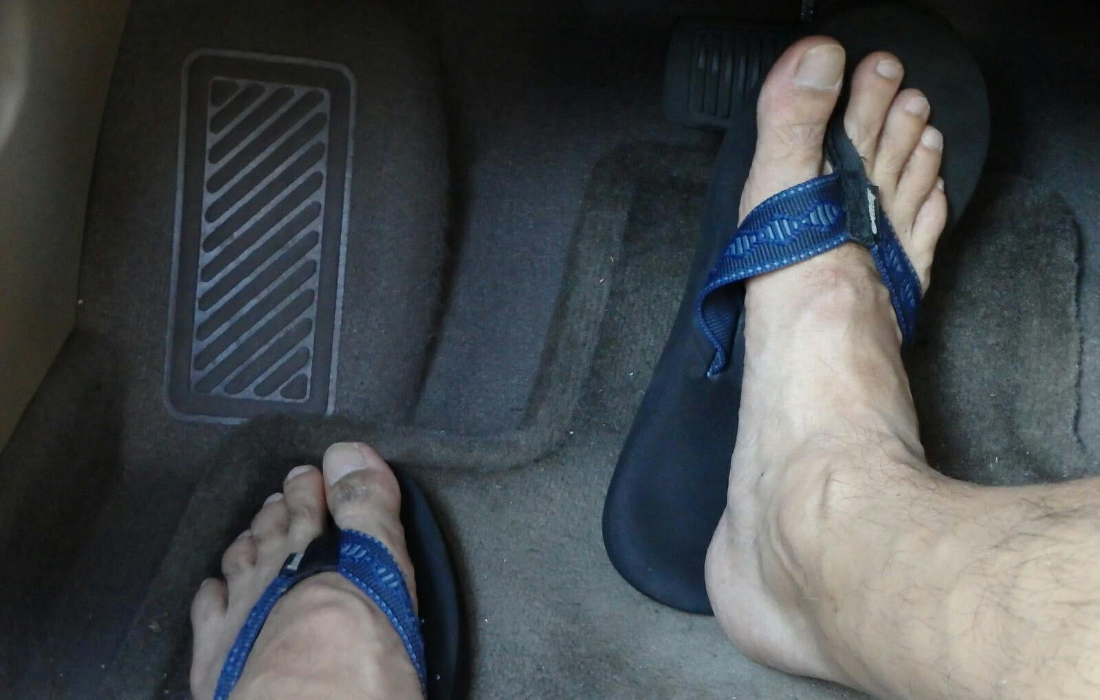Is it illegal to drive barefoot?