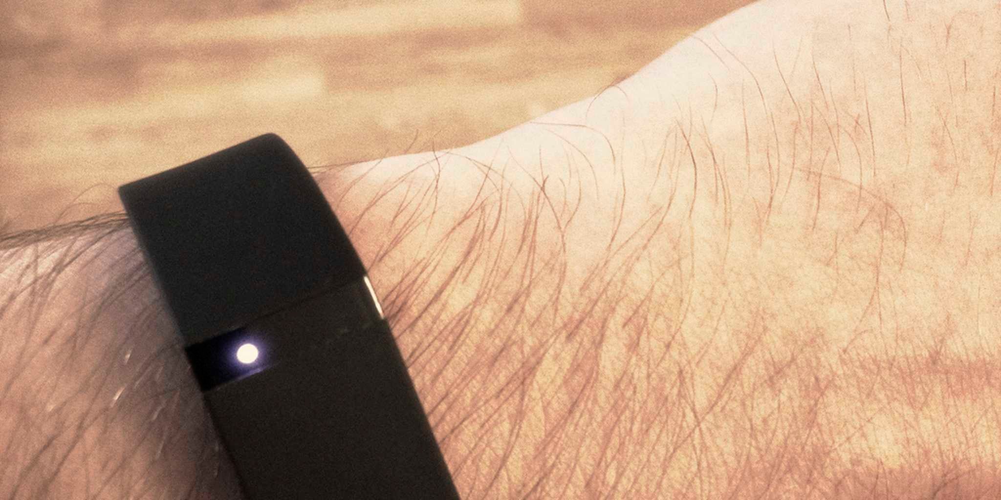 can fitbit work on apple watch
