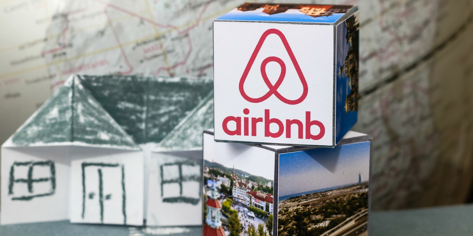 airbnb rental site logo