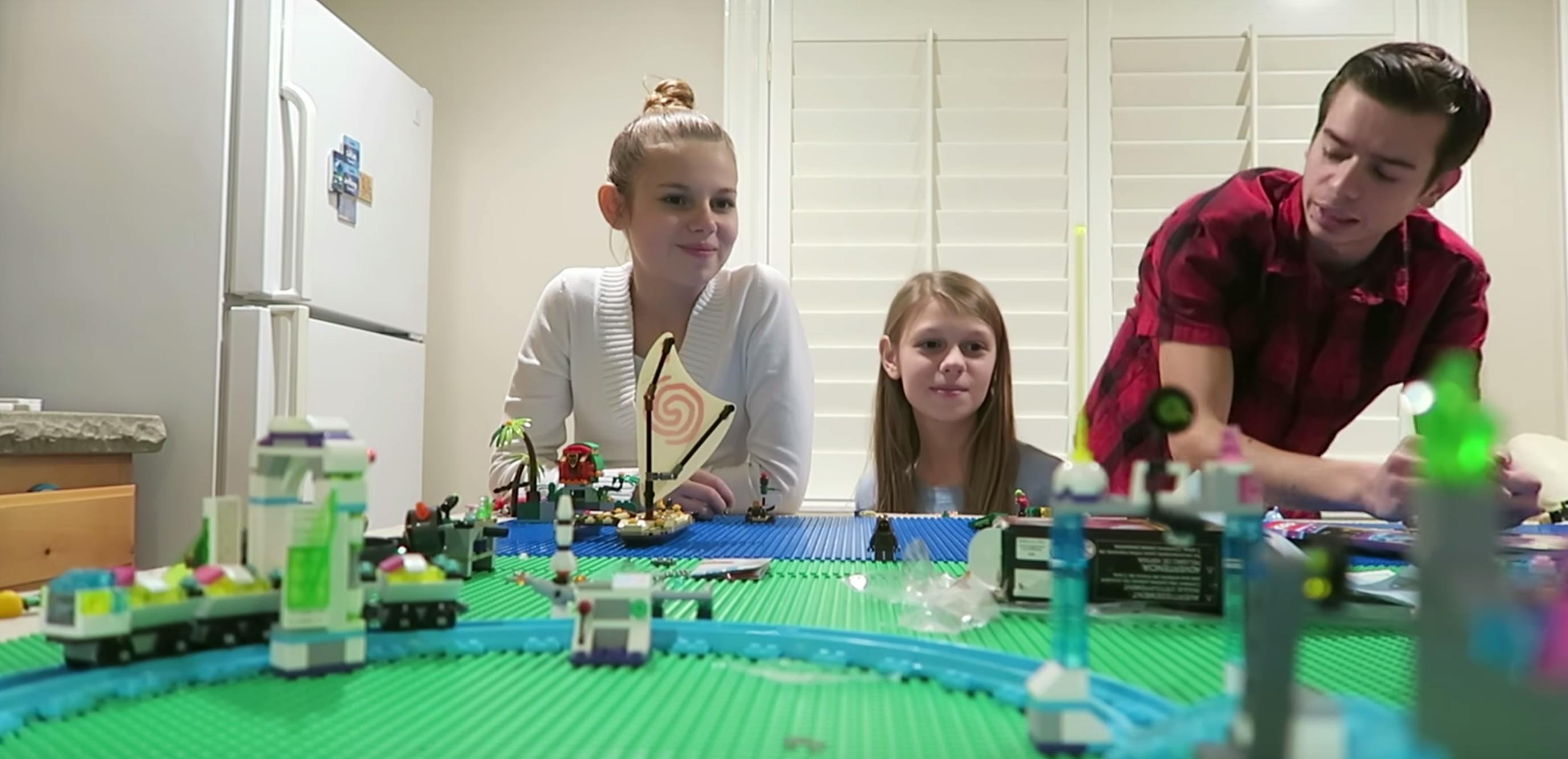 DIY LEGO Table with Storage & Removable Tray