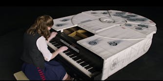 Millennium Falcon piano