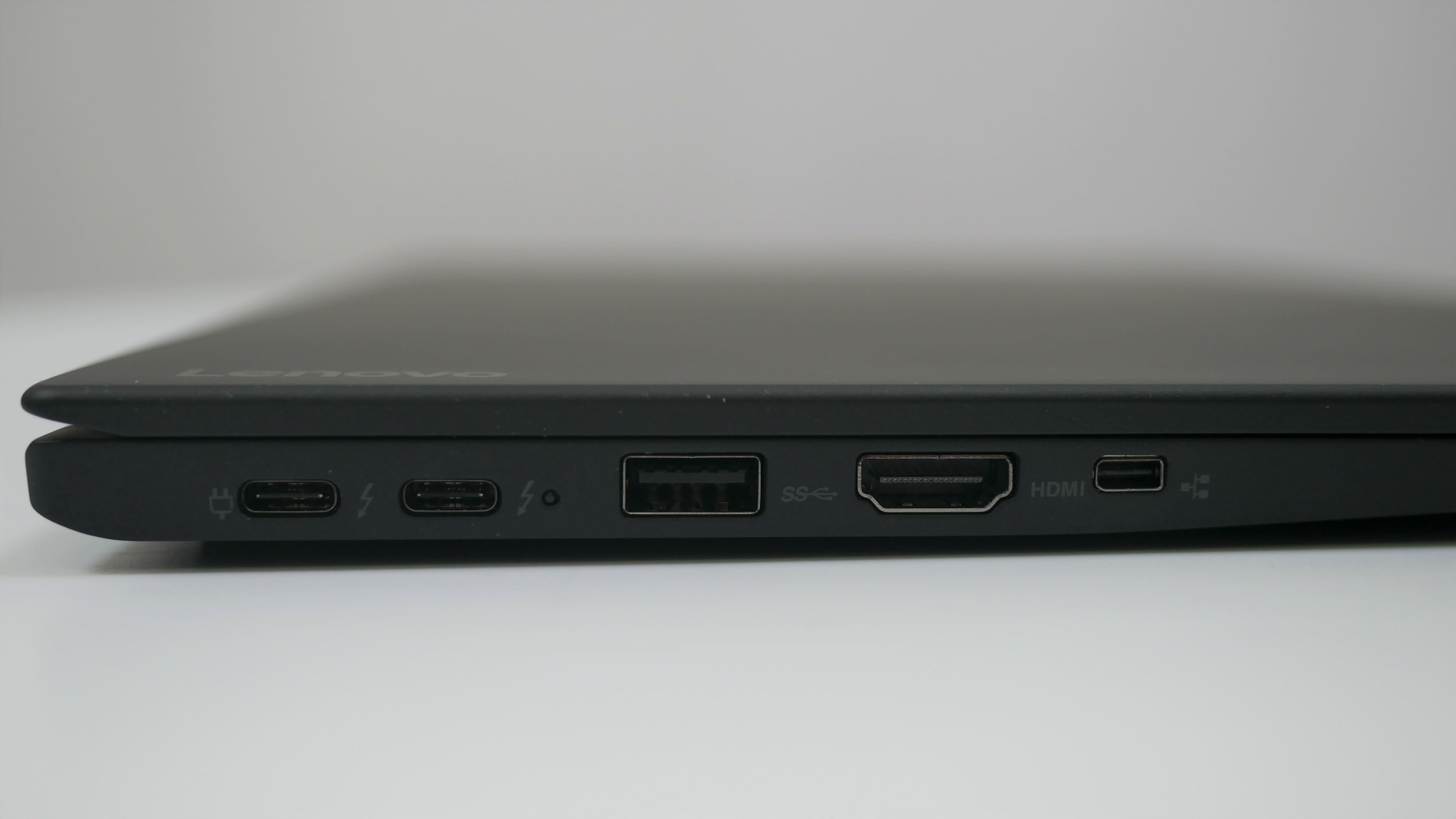 review lenovo thinkpad x1 carbon ports