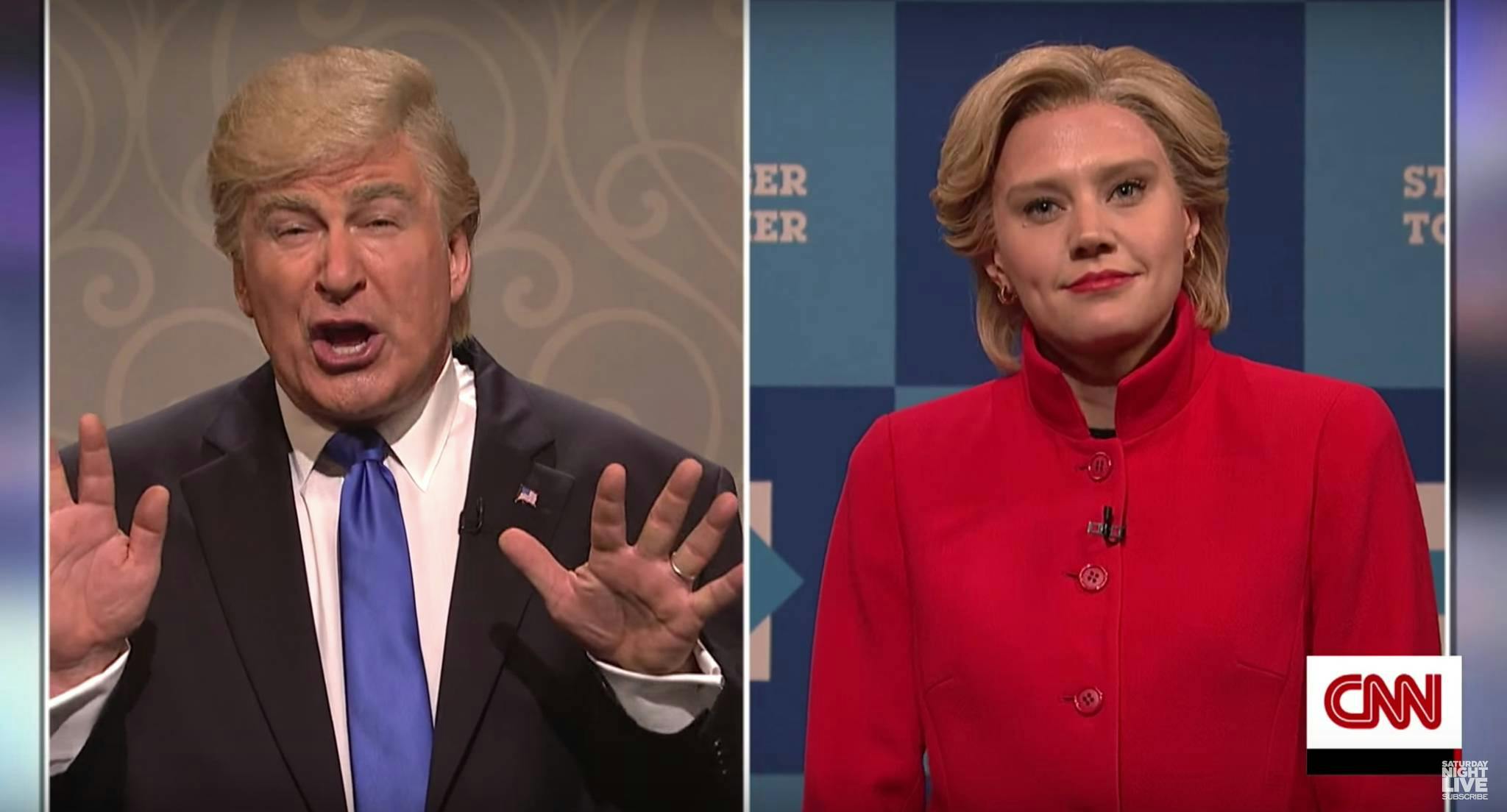 Hillary Clinton and Donald Trump break the 4th wall in 'SNL' cold open