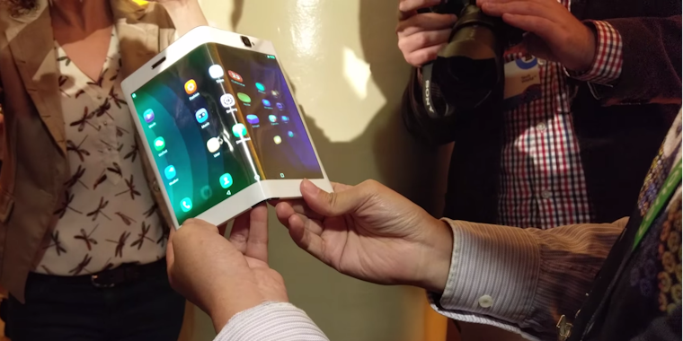lenovo folio foldable smartphone tablet hybrid prototype concept