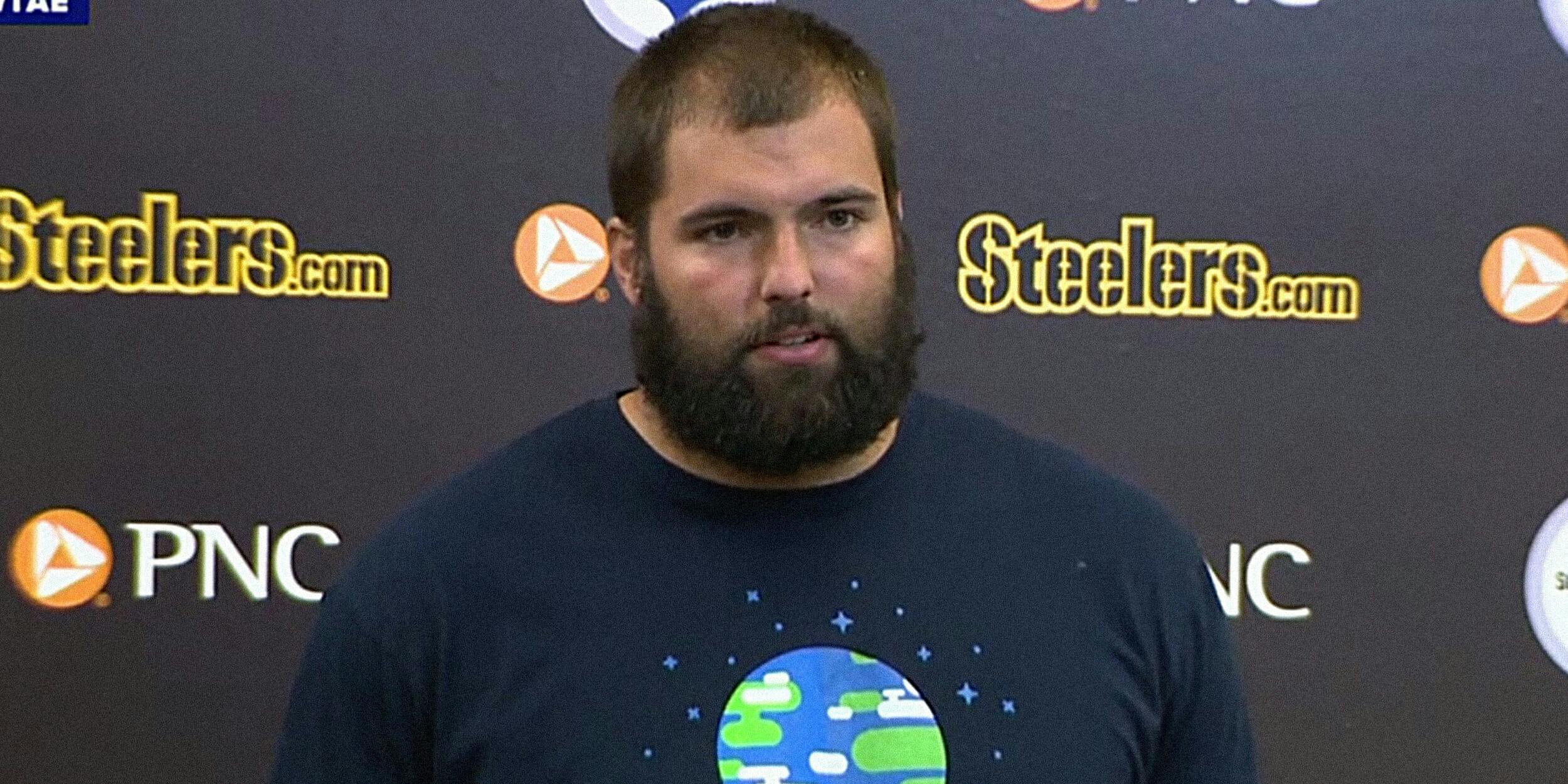 Alejandro Villanueva 'Embarrassed' by Standing for Anthem