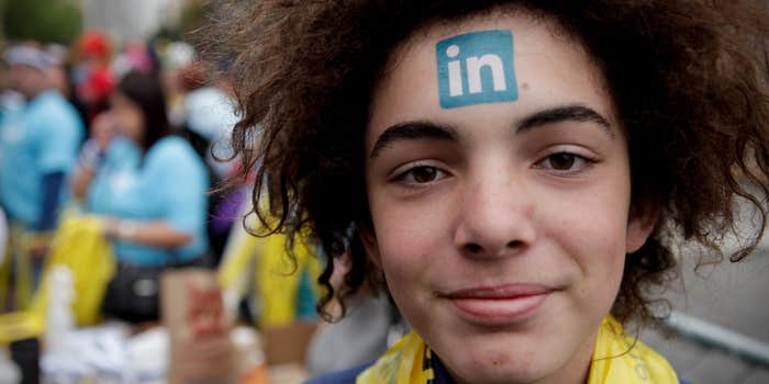 How to update LinkedIn without sending notifications