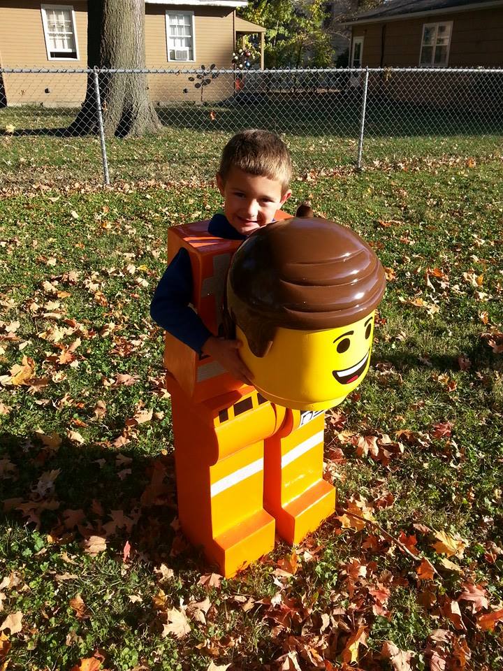 Dad wins Halloween with amazing Lego costume for his son