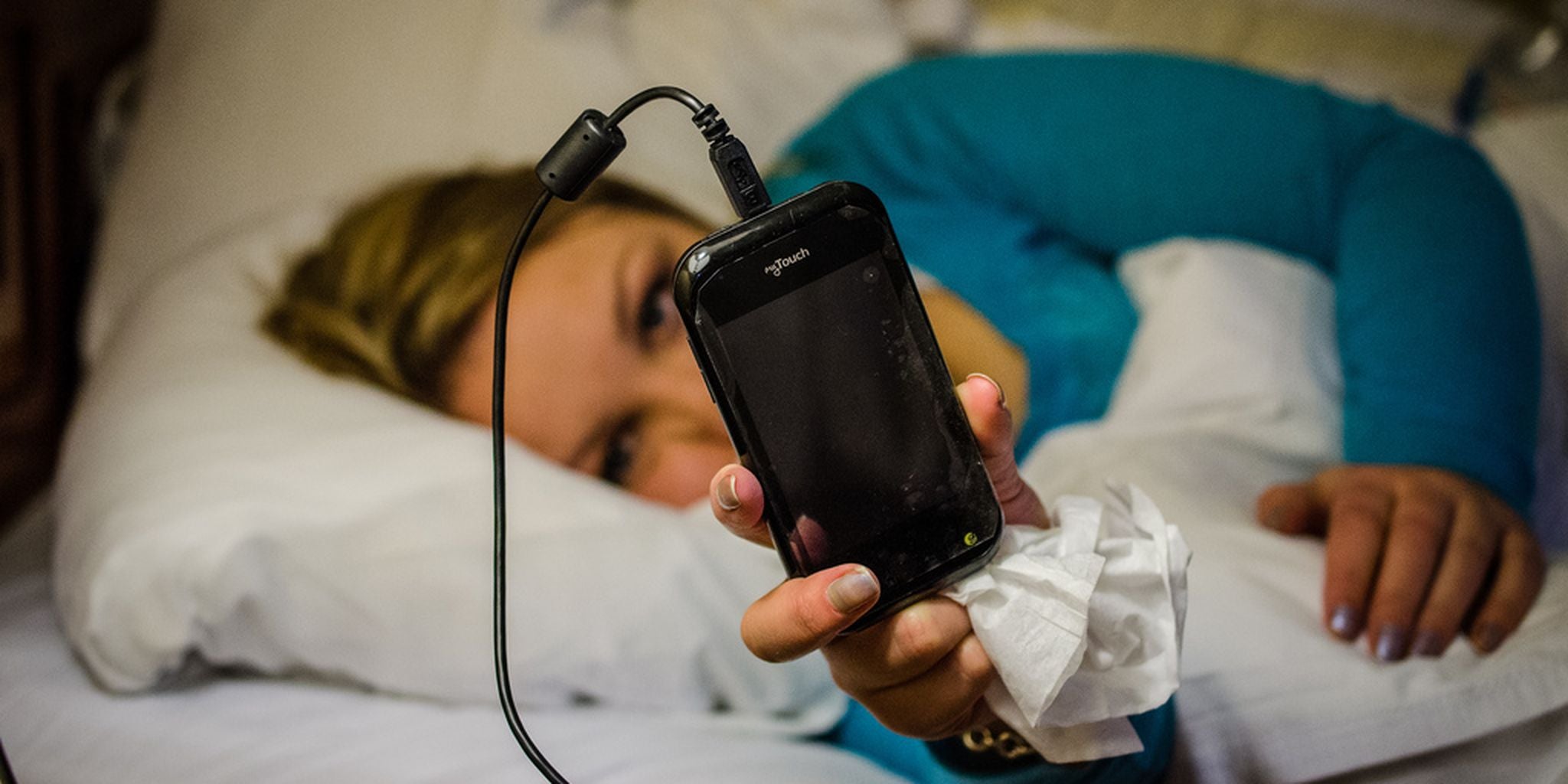 3 ways to prevent electronics from ruining a good night's sleep The