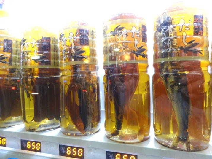 10 obscure Japanese vending machine drinks that fly under the