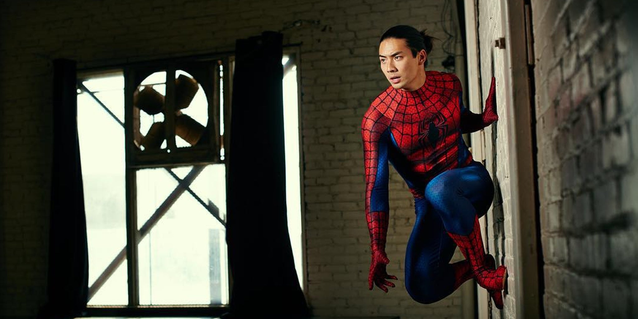 Man of mystery. Азиат человек паук. Друг человека паука Азиат. Негативный Азиат Spider man. Связанные азиаты паук.