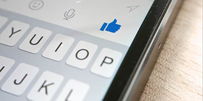 How to Secretly Read Facebook Messages Without the Other Person Knowing