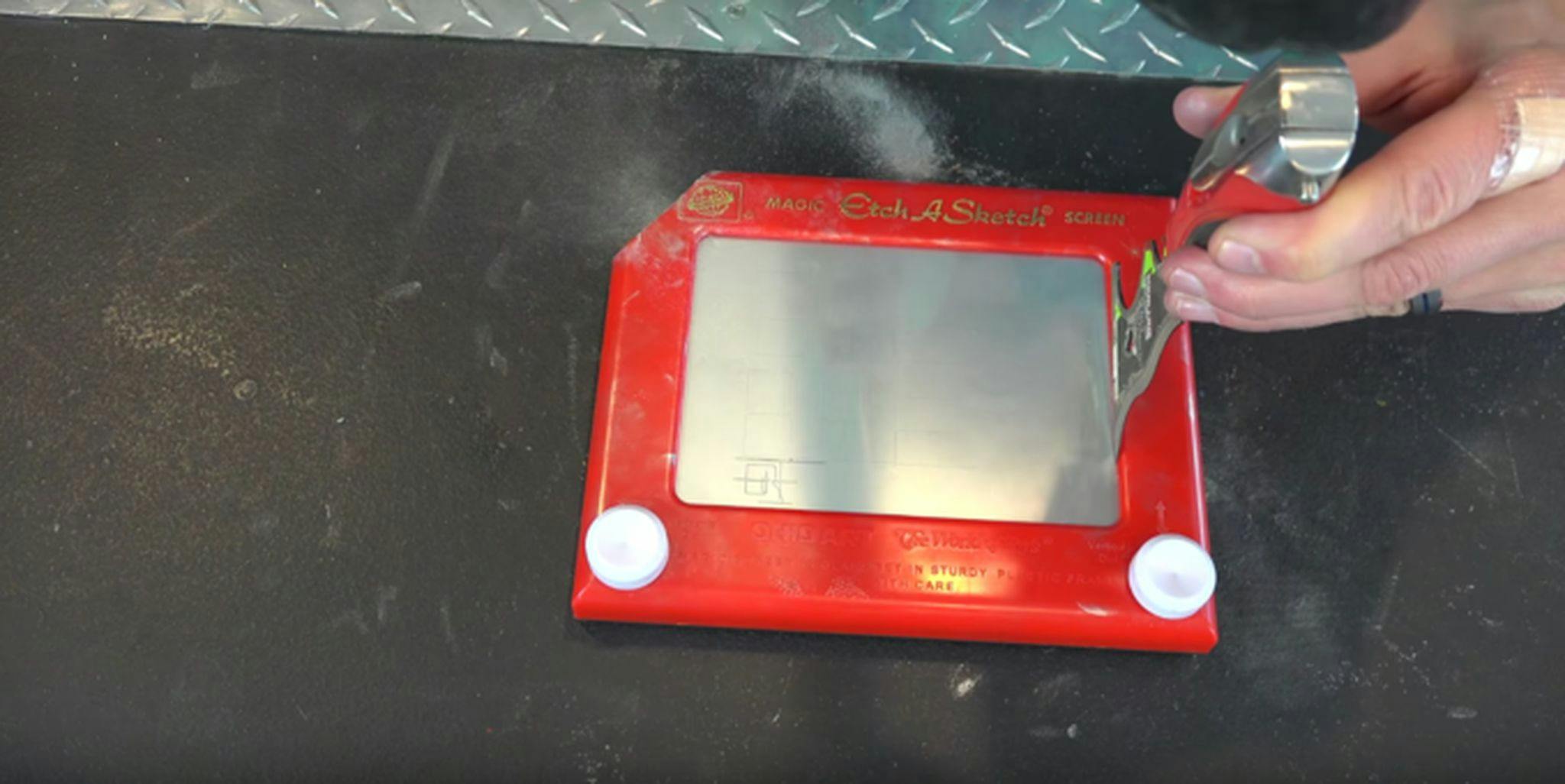 The Inside Of An Etch A Sketch Will Blow Your Mind The Daily Dot