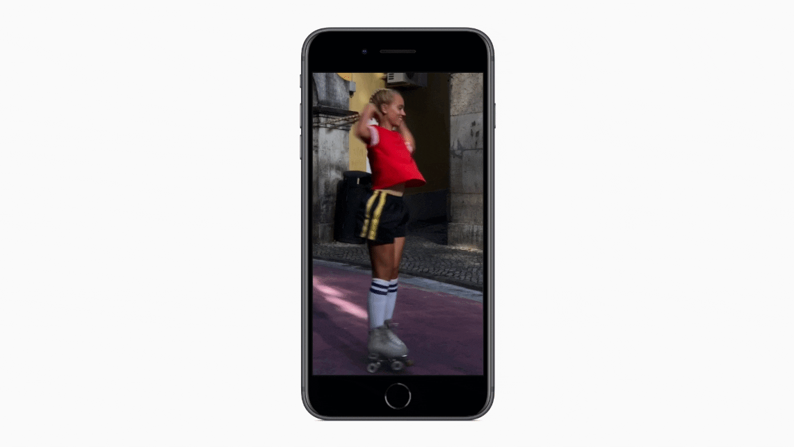ios 11 features : Live Photo GIF of girl on roller-skates