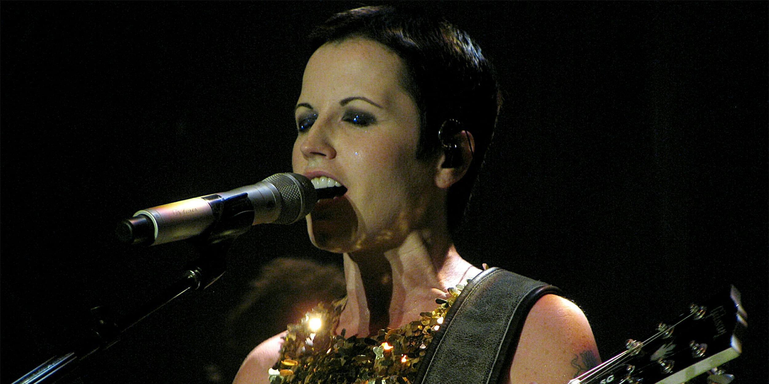 Солистка cranberries причины. Dolores o'Riordan 1993.