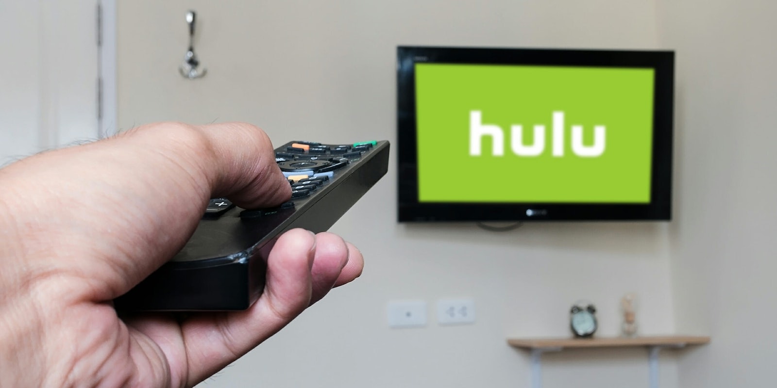 Hulu live tv cost