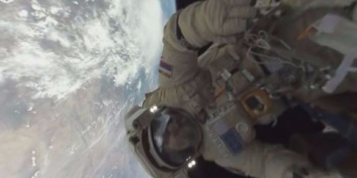 Russian spacewalk 360 degree video