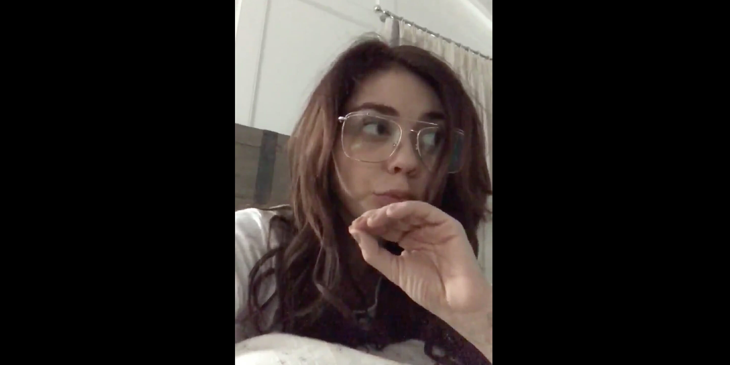 Sarah Hyland Blasts CVS Pharmacy on Behalf of Thousands of Customers