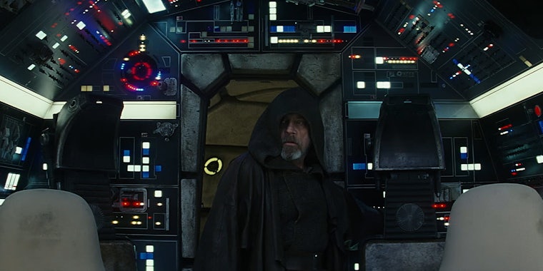 Luke Skywalker enters cockpit of the Millennium Falcon
