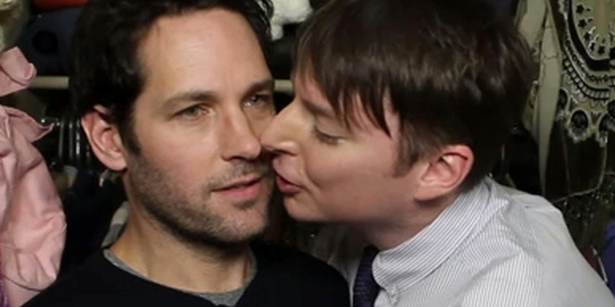 Spend 7 minutes in heaven with Paul Rudd