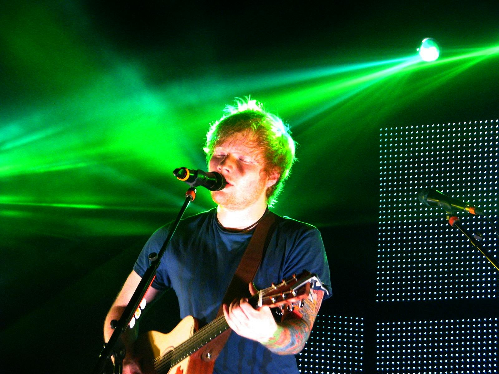 Ed sheeran концерты. Эд Ширан концерт 2022. Ed Sheeran Concert. Эд Ширан на сцене. Ed Sheeran all of the Stars.