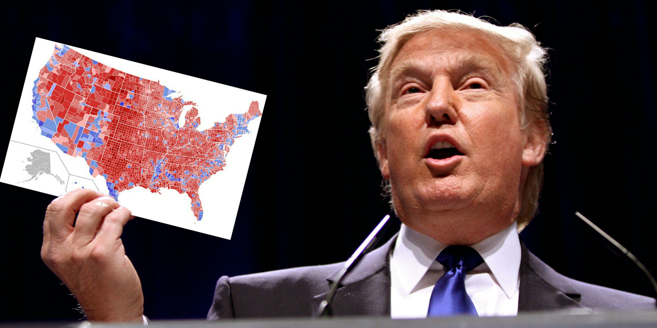 Donald Trump Prints Out 2016 Electoral Maps Hands Them Out To People