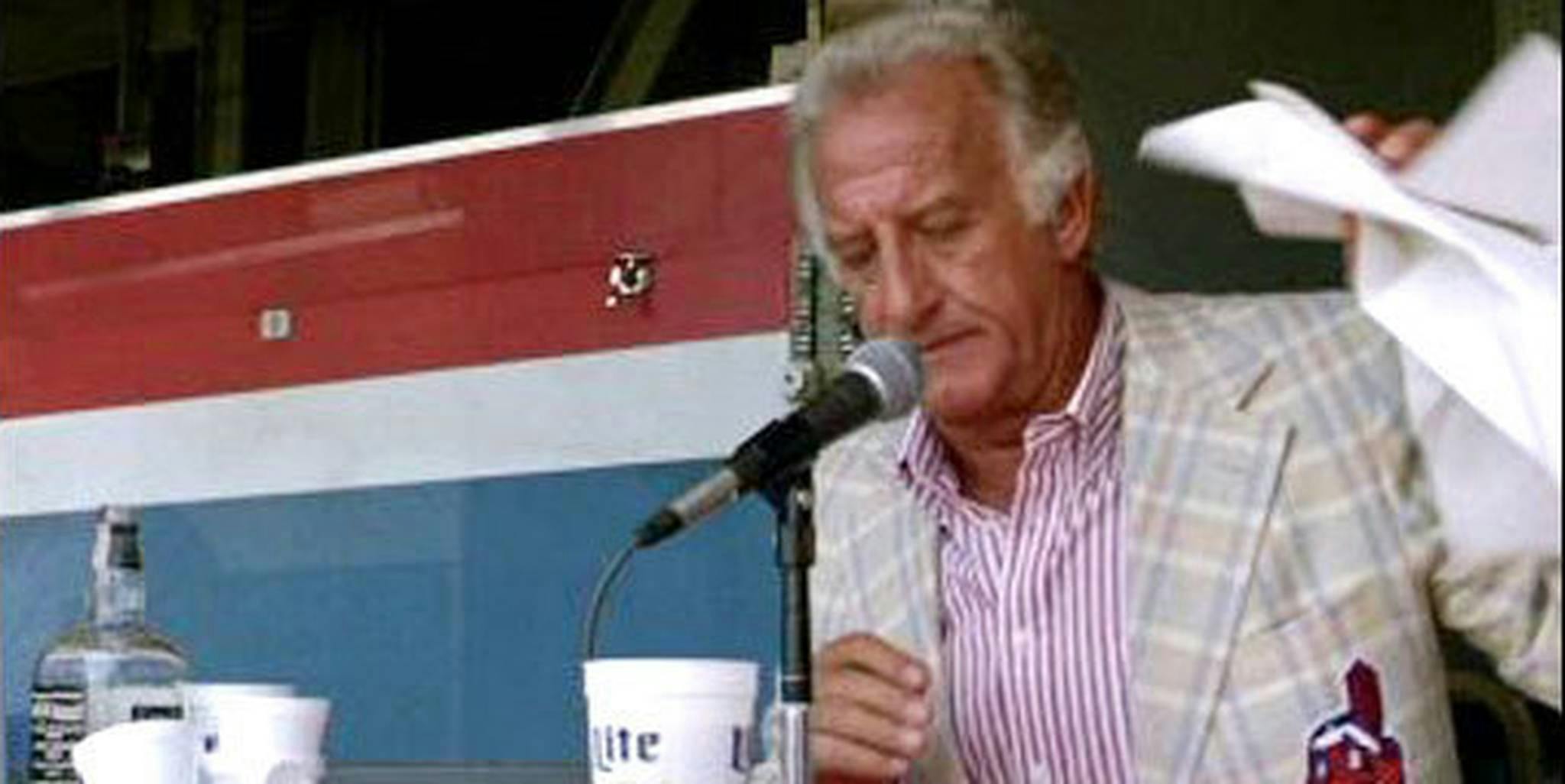 Petition Calling for Legendary Sportcaster Bob Uecker to Replace Joe Buck  in World Series Goes Viral