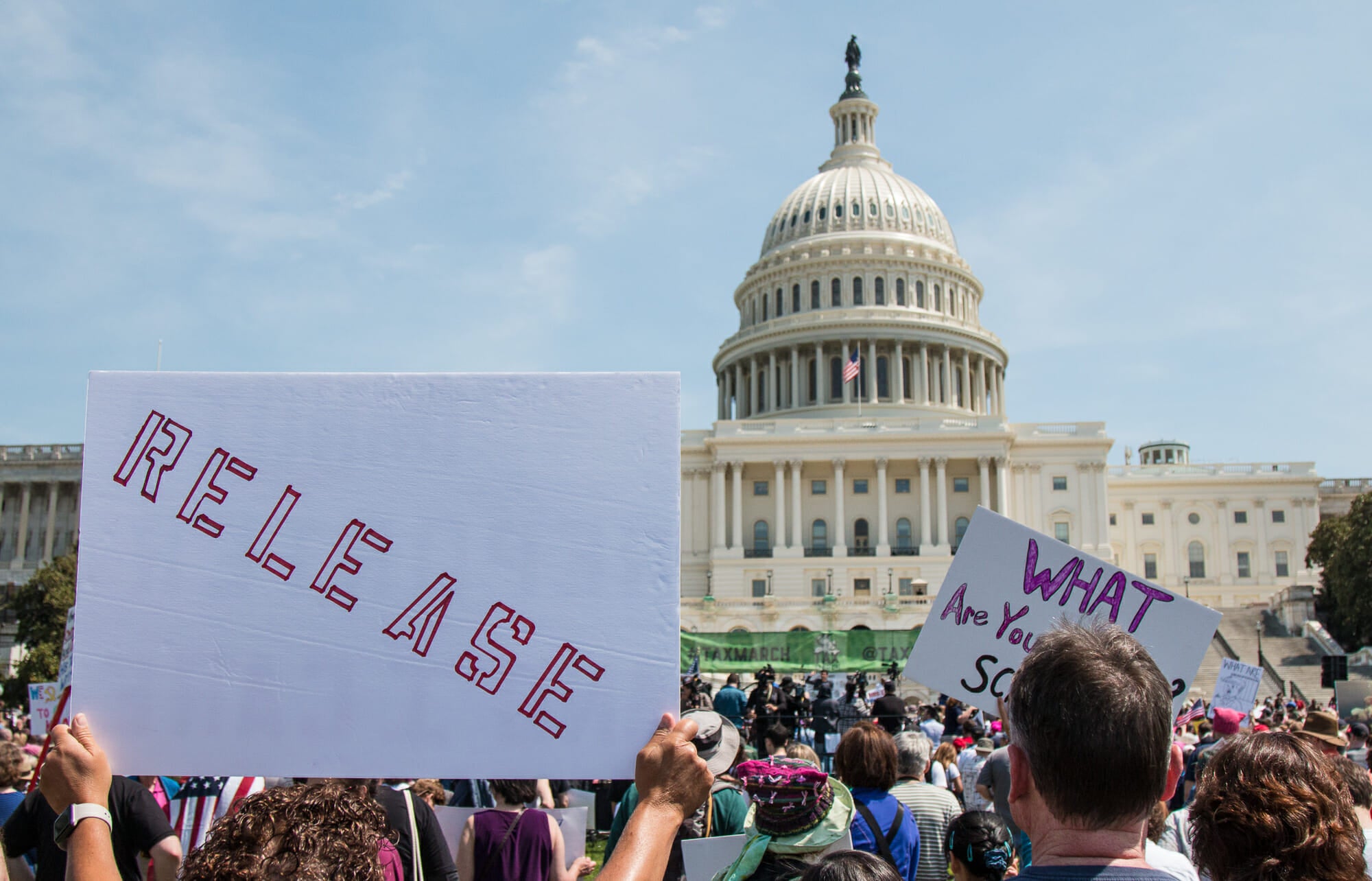 Trump tax day protest