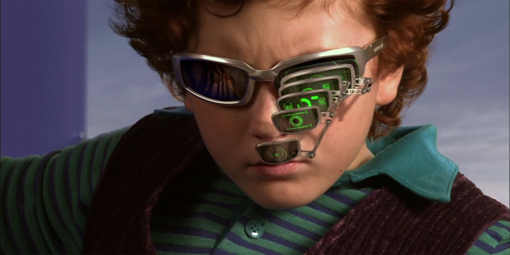 Let's Zoom In For a Closer Look At the 'Spy Kids' Meme That's Making a