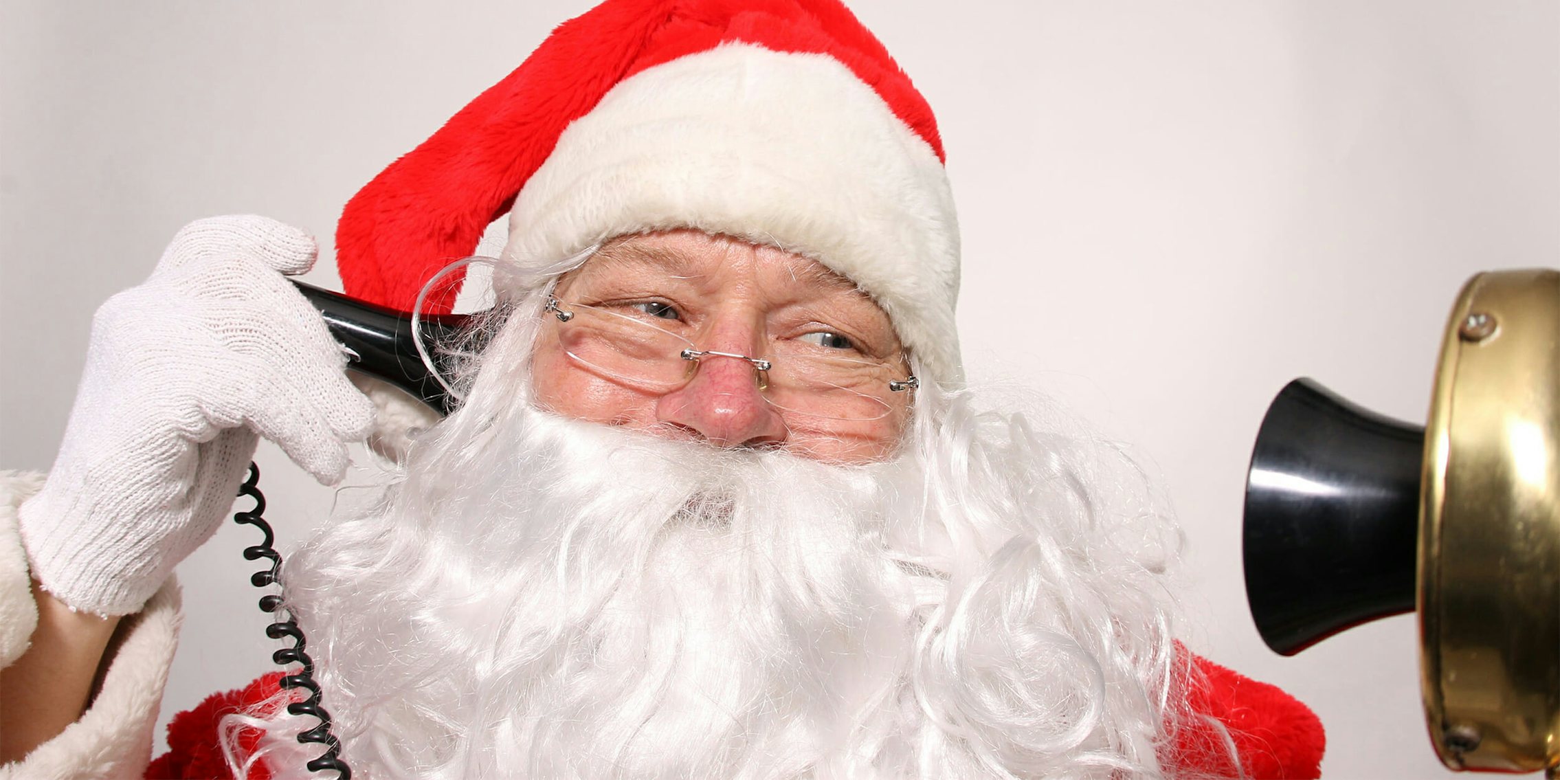Santas phone number : Mr. Claus on old style telephone