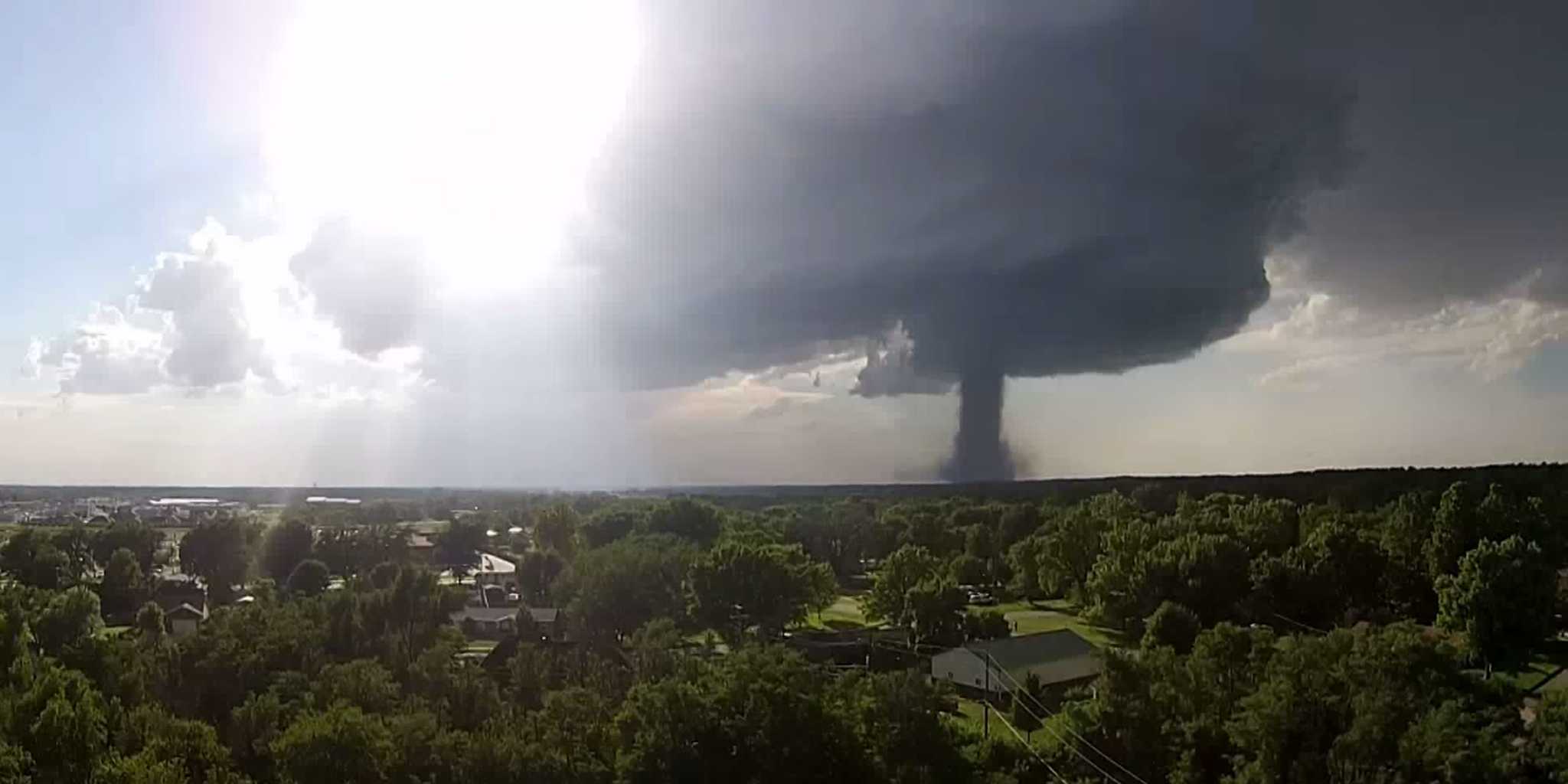 Drone Captures Incredible Footage Of Tornado Touching Down - The Daily Dot