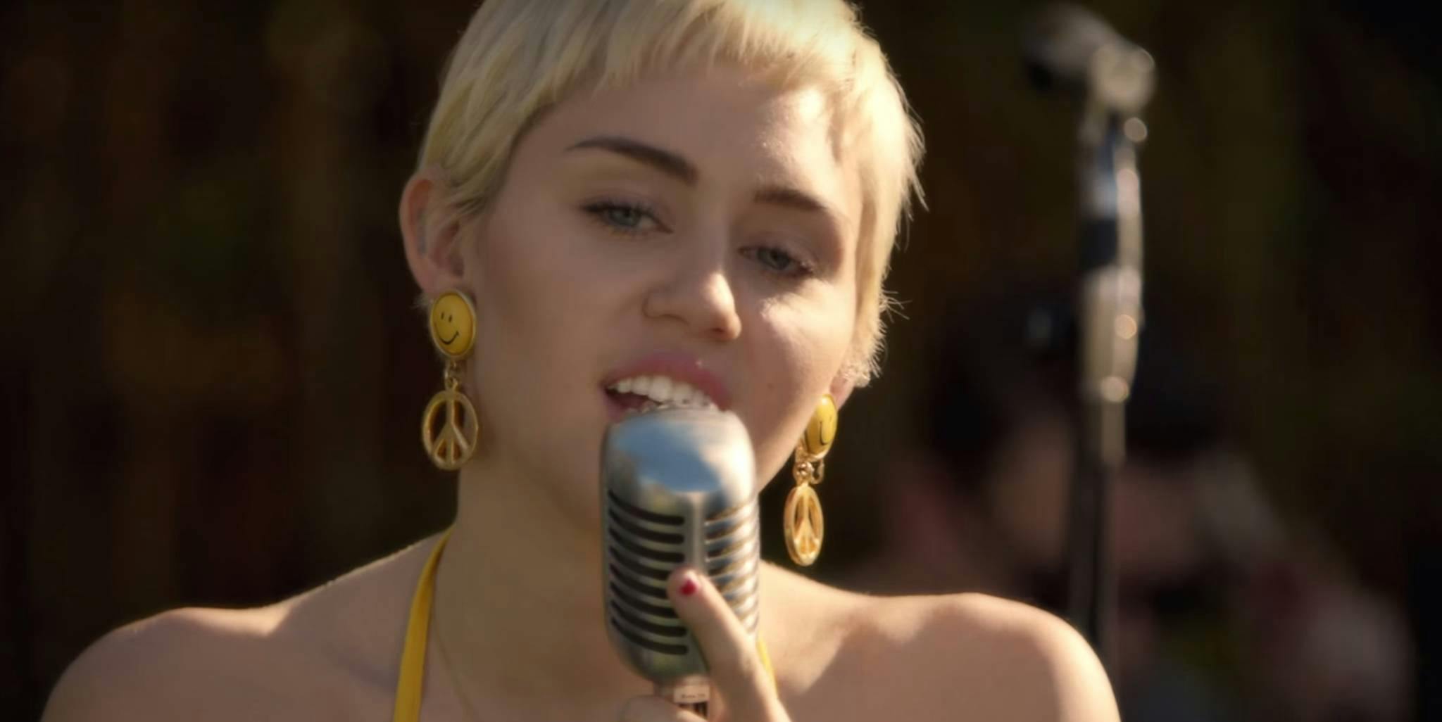 Miley Cyrus Urges Fans To Fight On After Trump Victory