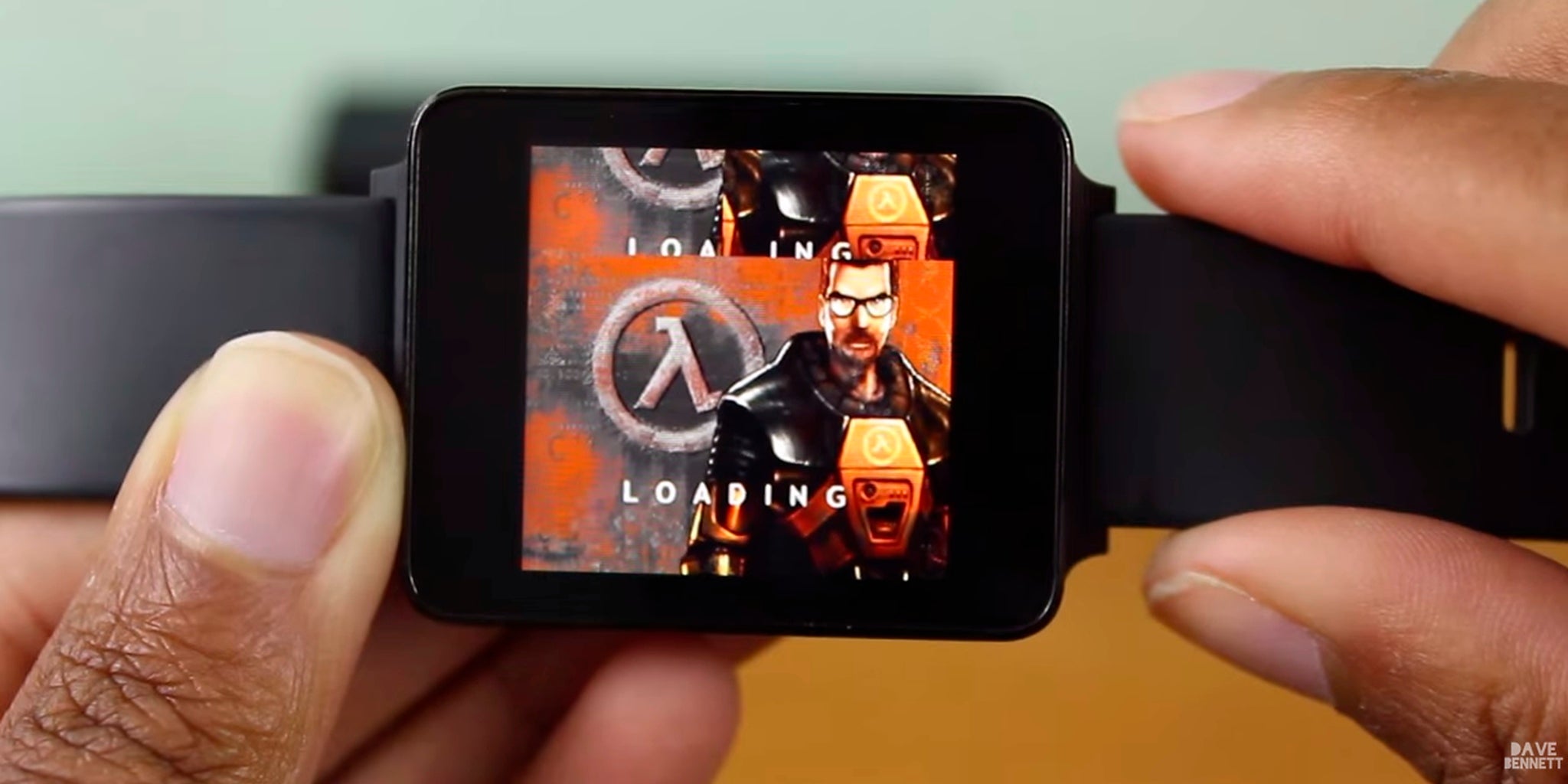 Android Wear hack makes Half-Life playable on a smartwatch