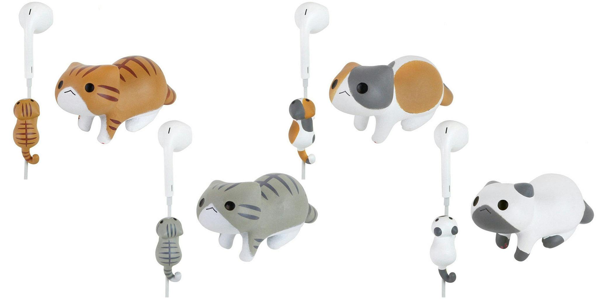 These adorable cats dangle from your headphones - The Daily Dot