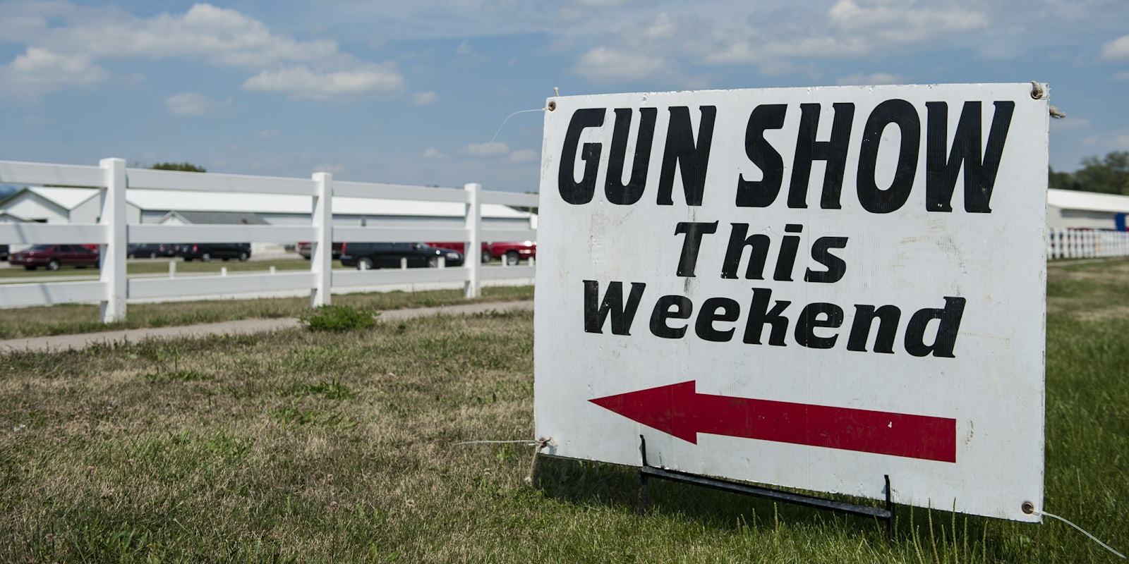 Gun Show Sign