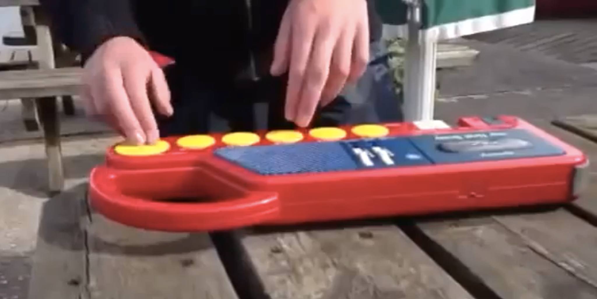 amazing-kid-plays-dubstep-on-a-children-s-toy-the-daily-dot