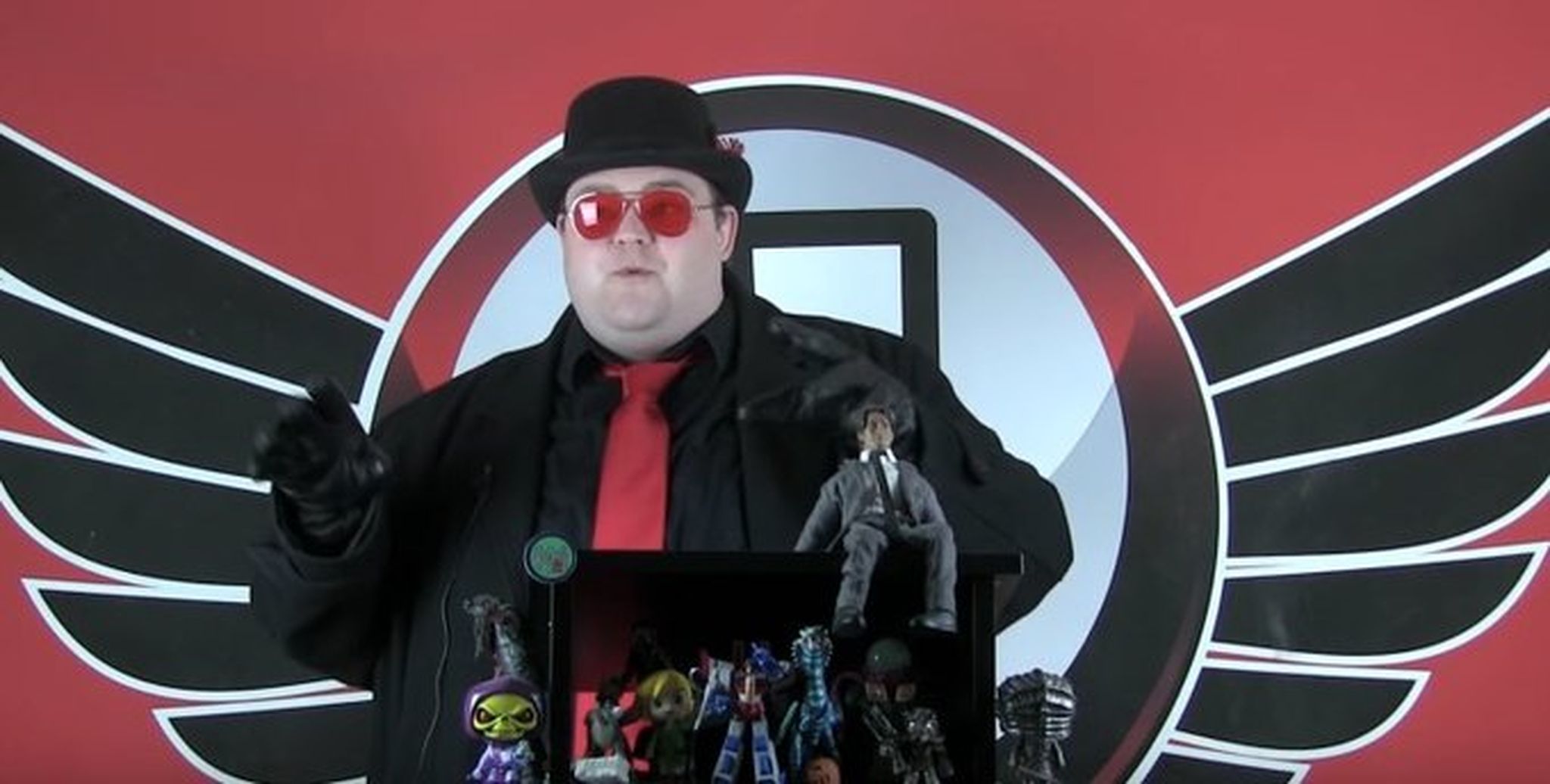 Game reviewer tricks companies into fighting each other over YouTube ...