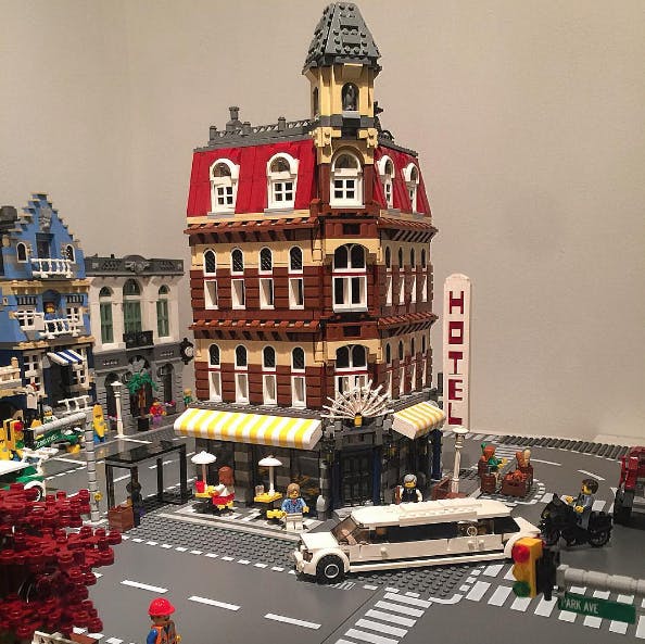 rare lego sets - cafe corner