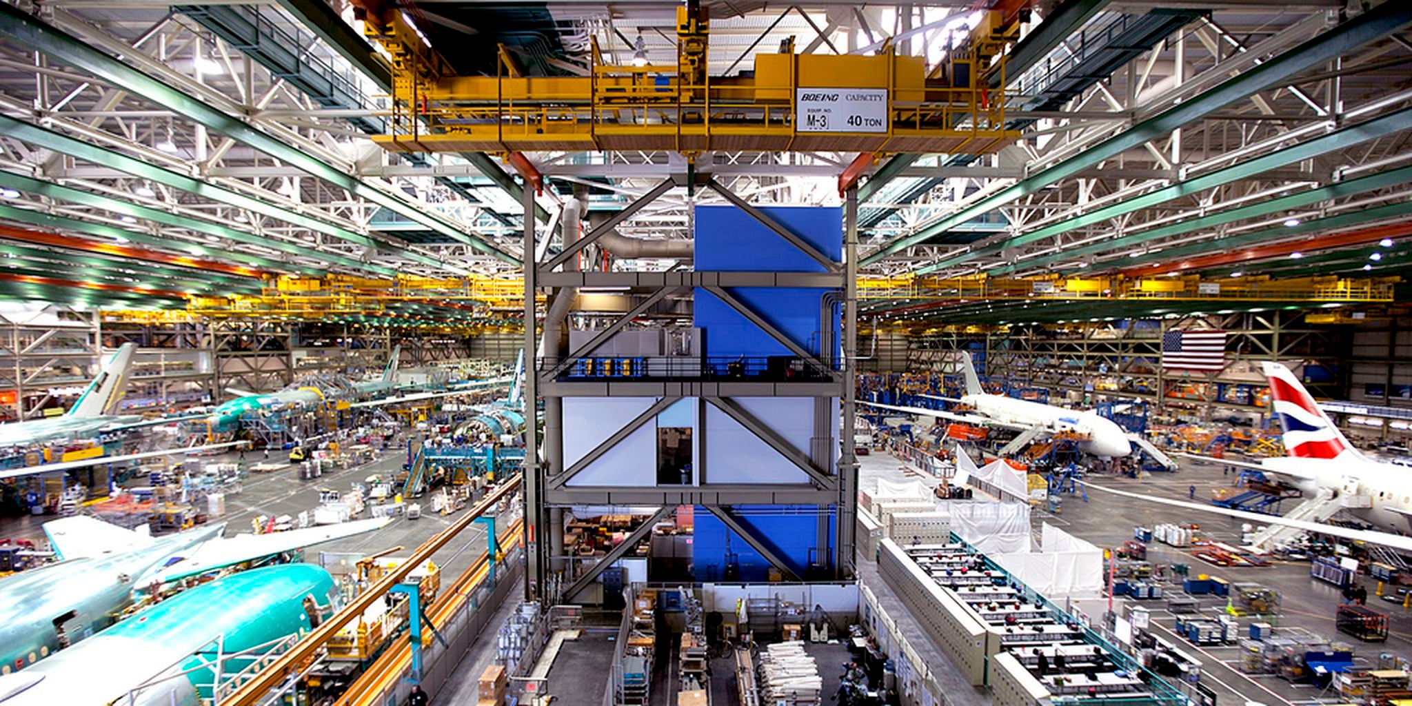 мусороперерабатывающий завод в токио. завод боинг в сиэтле. современные заводы в европе. цех высота 239 челябинского трубопрокатного завода. конвейер боинга.