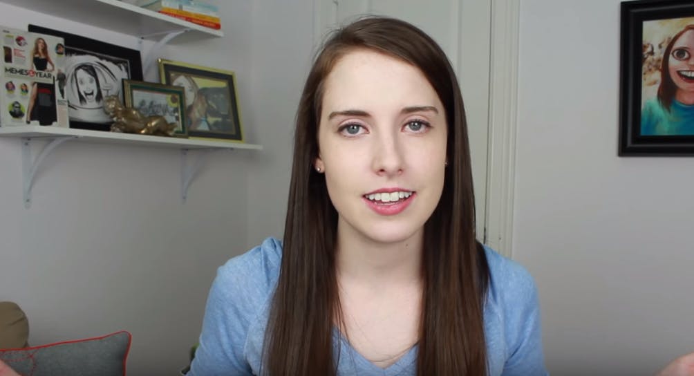 Overly Attached Girlfriend : Laina Morris